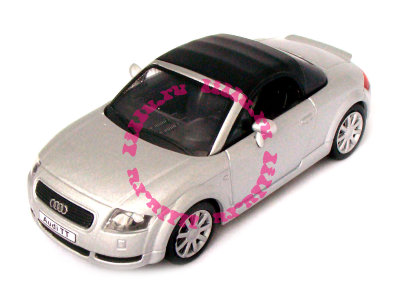 Модель автомобиля Audi TT Roadster, 1:43, серебристая, Cararama [143ND-11] Модель автомобиля Audi TT Roadster, 1:43, серебристая, Cararama [143ND-11]