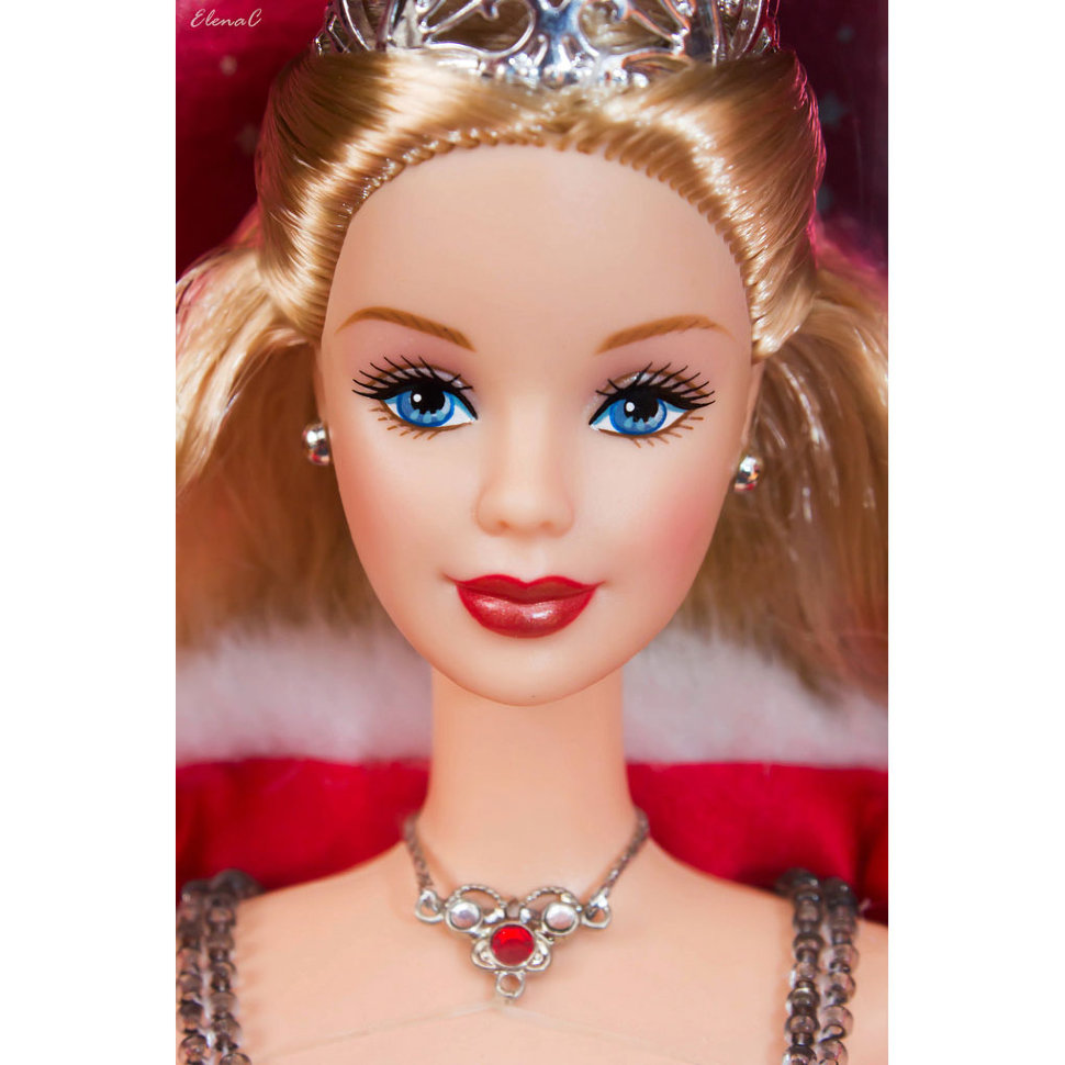 holiday celebration barbie 2001