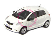 Модель автомобиля Toyota Yaris, 1:43, белая, Cararama [250ND-07]