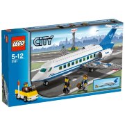 * Конструктор 'Пассажирский самолет', Lego City [3181]