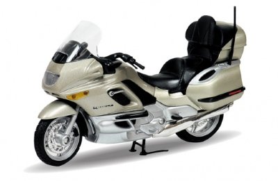 Модель мотоцикла BMW K1200 LT, 1:18, светло-коричневый металлик, Welly [12147PW] Модель мотоцикла BMW K1200 LT, 1:18, светло-коричневый металлик, Welly [12147PW]