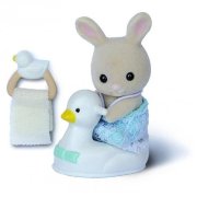 Игровой набор 'Малыш-кролик на игрушке', в подарочном пластмассовом сундучке, Sylvanian Families [3313]
