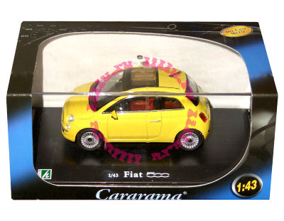 Модель автомобиля Fiat 500, желтая, в пластмассовой коробке, 1:43, Cararama [143PND-05] Модель автомобиля Fiat 500, желтая, в пластмассовой коробке, 1:43, Cararama [143PND-05]