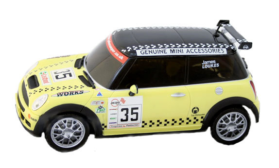 Машинки 10 минут. Машинка радиоуправляемая Mini Cooper коллектор. Иauldey (ОЛДИ) Race-tin игрушка транспортная, радиоуправляемая "Mini Cooper s (1:28)". Мини Купер управление. BMW Mini машинка на радиоуправлении для малышей.