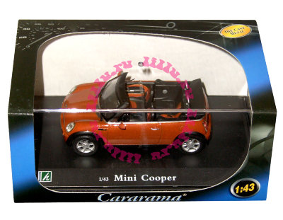 Модель автомобиля Mini Cooper, коричневый металлик, в пластмассовой коробке, 1:43, Cararama [143PND-08] Модель автомобиля Mini Cooper, коричневый металлик, в пластмассовой коробке, 1:43, Cararama [143PND-08]