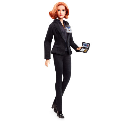 Шарнирная кукла &#039;Секретные материалы: Агент Дана Скалли&#039; (The X-Files Agent Dana Scully), Barbie Signature, коллекционная, Mattel [FRN95] Шарнирная кукла 'Секретные материалы: Агент Дана Скалли' (The X-Files Agent Dana Scully), Barbie Signature, коллекционная, Mattel [FRN95]