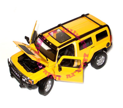 Модель автомобиля Hummer H3 1:24, желтая, Cararama [126BD-1y] Модель автомобиля Hummer H3 1:24, желтая, Cararama [126BD-1y]