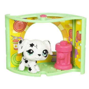 Игровой набор Littlest Pet Shop-  Собачка и пожарная станция [63956] Игровой набор Littlest Pet Shop-  Собачка и пожарная станция [63956]