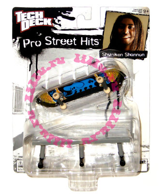 Набор из фингерборда и скамейки, из серии Pro Streets Hits, Tech Deck, Spin Master [38342] Набор из фингерборда и скамейки, из серии Pro Streets Hits, Tech Deck, Spin Master [38342]