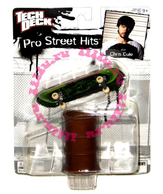 Набор из фингерборда и бочки, из серии Pro Streets Hits, Tech Deck, Spin Master [38344] Набор из фингерборда и бочки, из серии Pro Streets Hits, Tech Deck, Spin Master [38344]