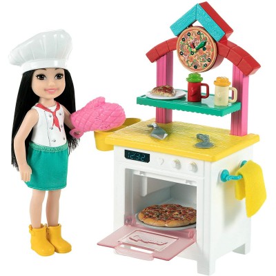 Игровой набор с куклой Челси &#039;Повар пиццы&#039;, из серии &#039;Я могу стать&#039;, Barbie, Mattel [GTN63] Игровой набор с куклой Челси 'Повар пиццы', из серии 'Я могу стать', Barbie, Mattel [GTN63]