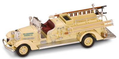 Модель пожарной машины 1938 Ahrens Fox VC, кремовая, 1:43, в пластмассовой коробке, Yat Ming [43003] Модель пожарной машины 1938 Ahrens Fox VC, 1:43, в пластмассовой коробке, Yat Ming [43003]