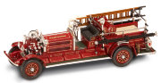 Модель пожарной машины 1925 Ahrens Fox N-S-4, 1:43, в пластмассовой коробке, Yat Ming [43004]