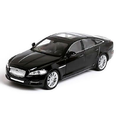 Модель автомобиля Jaguar XJ, черная, 1:43, Welly [44000A-05] Модель автомобиля Jaguar XJ, черная, 1:43, Welly [44000A-05]