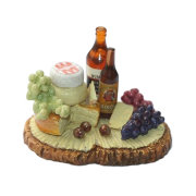 Кукольная миниатюра 'Поднос с виноградом, сыром и вином', 1:12, Art of Mini [AM0101095]