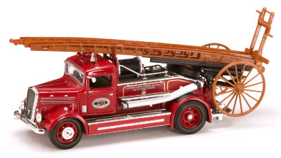 Модель пожарной машины 1938 Dennis Light Four, 1:43, в пластмассовой коробке, Yat Ming [43011] Модель пожарной машины 1938 Dennis Light Four, 1:43, в пластмассовой коробке, Yat Ming [43011]