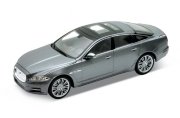 Модель автомобиля Jaguar XJ, серебристая, 1:24, Welly [22517W]