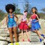 Одежда для Барби, из специальной серии 'DC Comics', Barbie [FLP51] - Одежда для Барби, из специальной серии 'DC Comics', Barbie [FLP51]
Пышная афроамериканка' из серии 'Barbie Looks 2021
Кукла GTD91

FLP51 Майка 
FXJ63 Шорты 
GRB99 Кроссовки
Миниатюрная азиатка' из серии 'Barbie Looks 2021
Кукла GXB29

FLP64 Блуза с капюшо