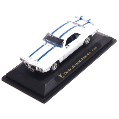 Модель автомобиля Pontiac Firebird Trans Am 1969, белая, 1:43, Yat Ming [94238W] Модель автомобиля Pontiac Firebird Trans Am 1969, белая, 1:43, Yat Ming [94238W]