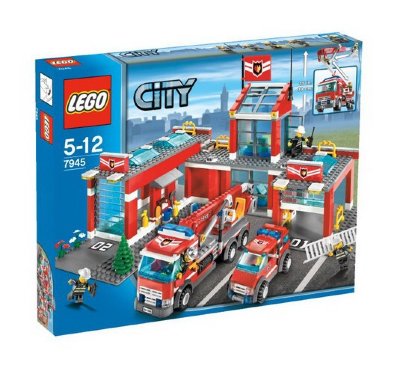 Конструктор &quot;Пожарная станция&quot;, серия Lego City [7945] Конструктор "Пожарная станция", серия Lego City [7945]