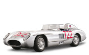 Сборная модель автомобиля Mercedes-Benz 300 SRL M.M. (1995) 1:18, BBurago [18-15028]