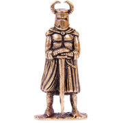 Фигурка литая 'Крестоносец с двуручным мечом в рогатом шлеме', 1:32, латунь, 4.5 см, Амберкинг [CRU-03]
