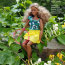 Набор одежды для Барби, из серии 'Мода', Barbie [FXJ03] - Набор одежды для Барби, из серии 'Мода', Barbie [FXJ03] Коллекционная кукла Вечерний гламур из серии TheBarbieLook Barbie Black Label Mattel
Кукла DYX64 Fashionistas fashion fashions doll dolls Барби sky lillu.ru
