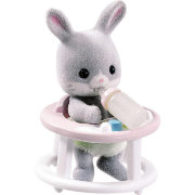 Игровой набор 'Малыш-кролик и игровой стол', в подарочном пластмассовом сундучке, Sylvanian Families [3380-03]