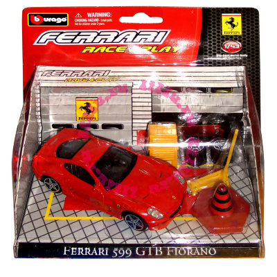 Игровой набор с Ferrari 599 GTB Fiorano, 1:43, серия &#039;Гараж&#039;, Bburago [18-31100-09] Игровой набор с Ferrari 599 GTB Fiorano, 1:43, серия 'Гараж', Bburago [18-31100-09]