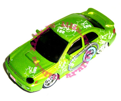 Модель автомобиля Subaru Imperza WRX STI, зеленая, 1:43, серия &#039;Street Tuners&#039;, Bburago [18-31000-05] Модель автомобиля Subaru Imperza WRX STI, зеленая, 1:43, серия 'Street Tuners', Bburago [18-31000-05]