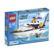* Конструктор 'Рыболовное судно', из серии 'Порт', Lego City [4642]